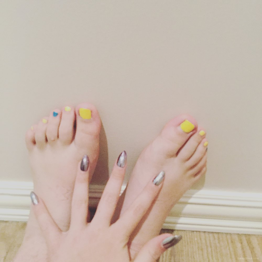 Paint toes